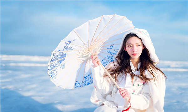 阿克苏试管代怀生子多少钱一个？助孕之路的费用分析与方案选择